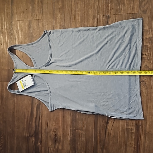 NWT Women's Small Nike "Yoga" Dri-Fit Tank Top in a Light Heather Grey - Picture 10 of 10
